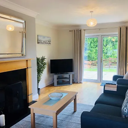 Modern Bright Detached Just A Short Stroll From Town בית נופש קנמארה