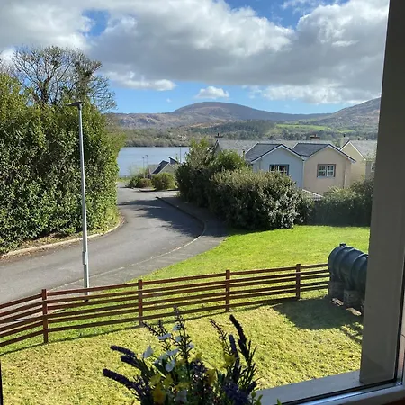 Modern Bright Detached Just A Short Stroll From Town קנמארה