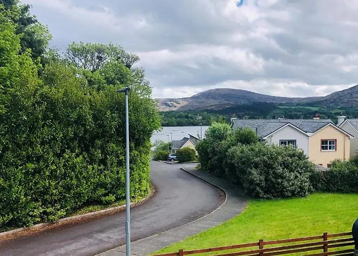 Dom wakacyjny Modern Bright Detached Just A Short Stroll From Town Kenmare