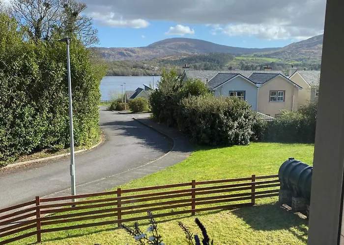 Modern Bright Detached Just A Short Stroll From Town Kenmare